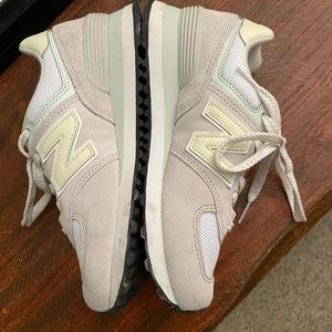 Women New Balance shoes